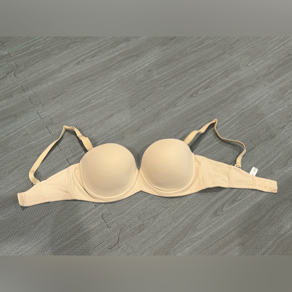 Victoria’s Secret Body-convertible bra. Size 34C
